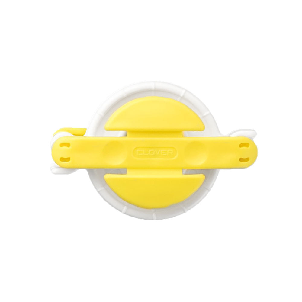Ensemble des outils pour faire des pompons